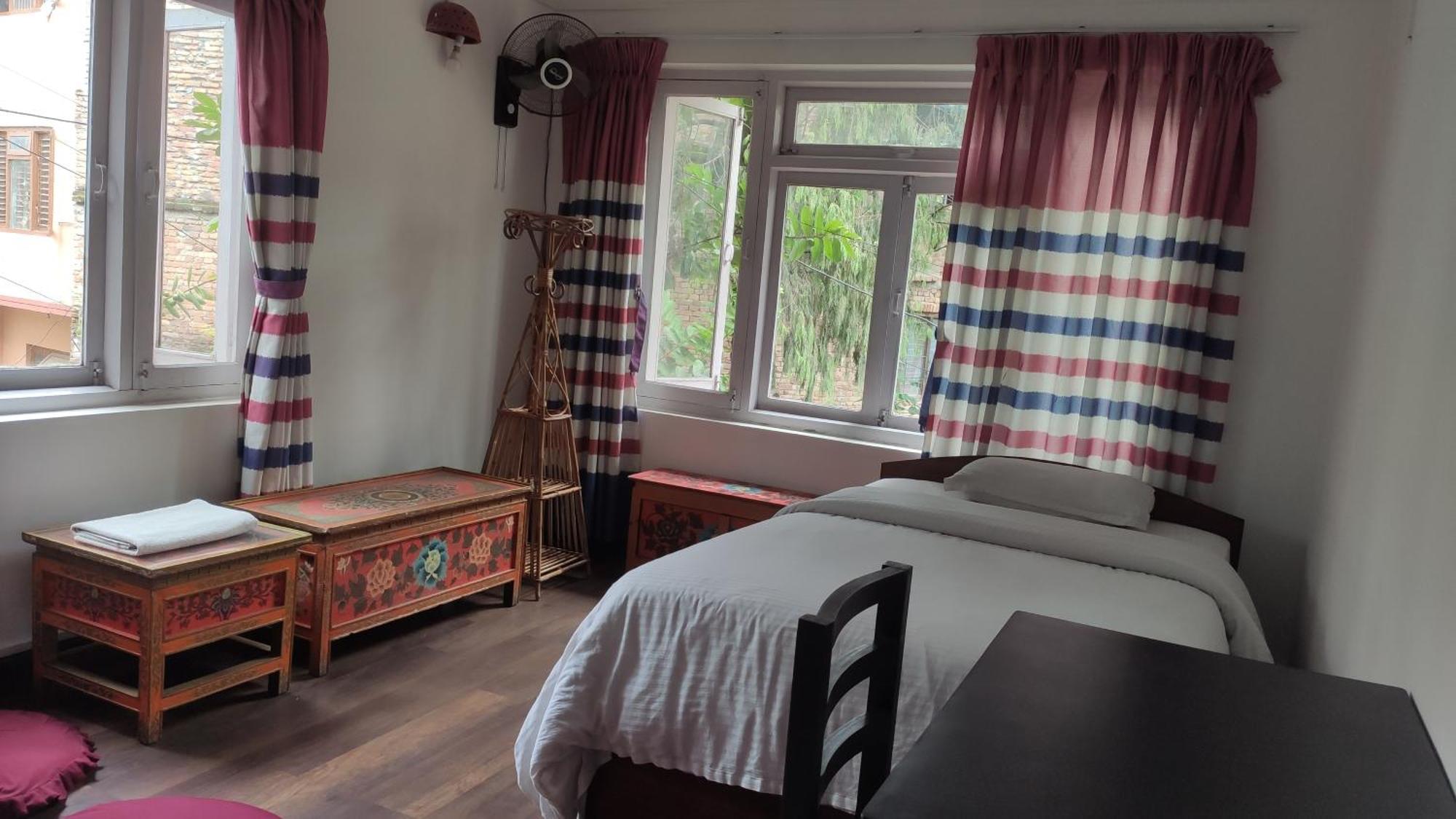 Cocina Mitho Chha Bnb Катманду Екстериор снимка